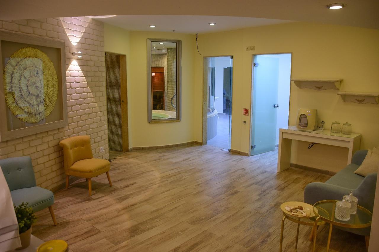 Apartment In Ashkelon Exteriör bild